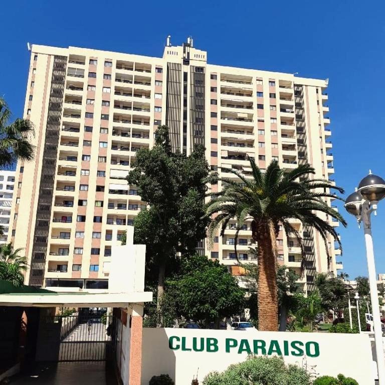 Skyline View Apartment - Free Private Parking Including & Guest Bonus 아데제 외부 사진