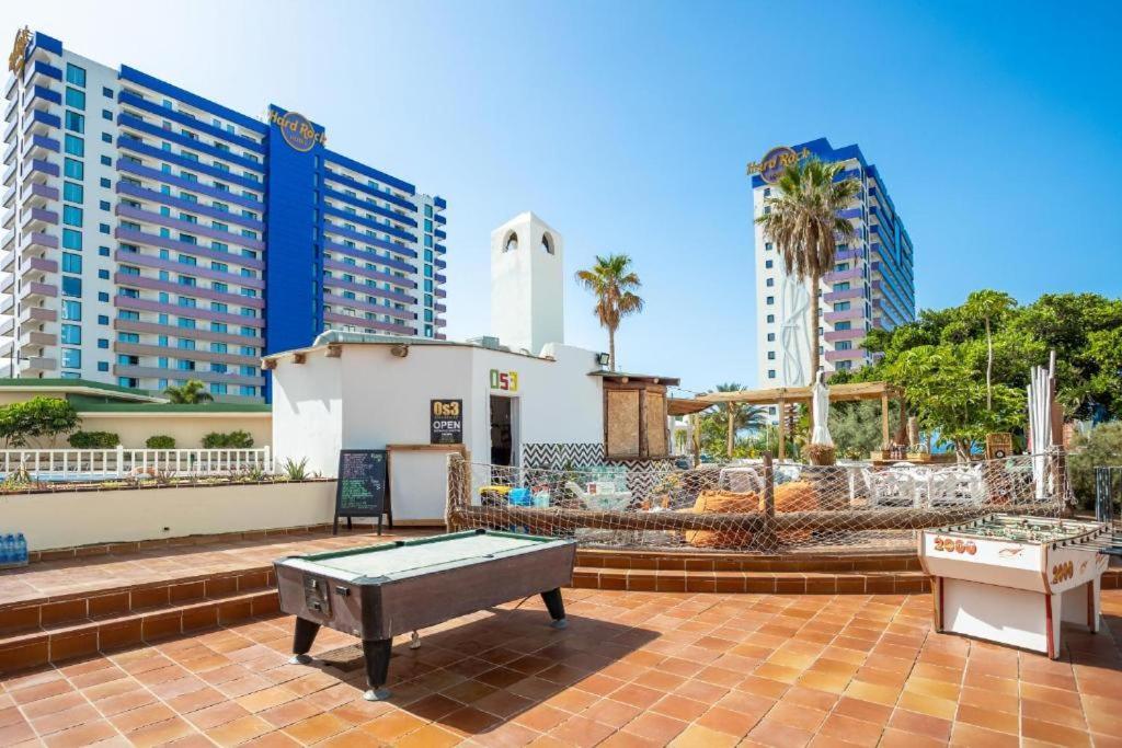 Skyline View Apartment - Free Private Parking Including & Guest Bonus 아데제 외부 사진