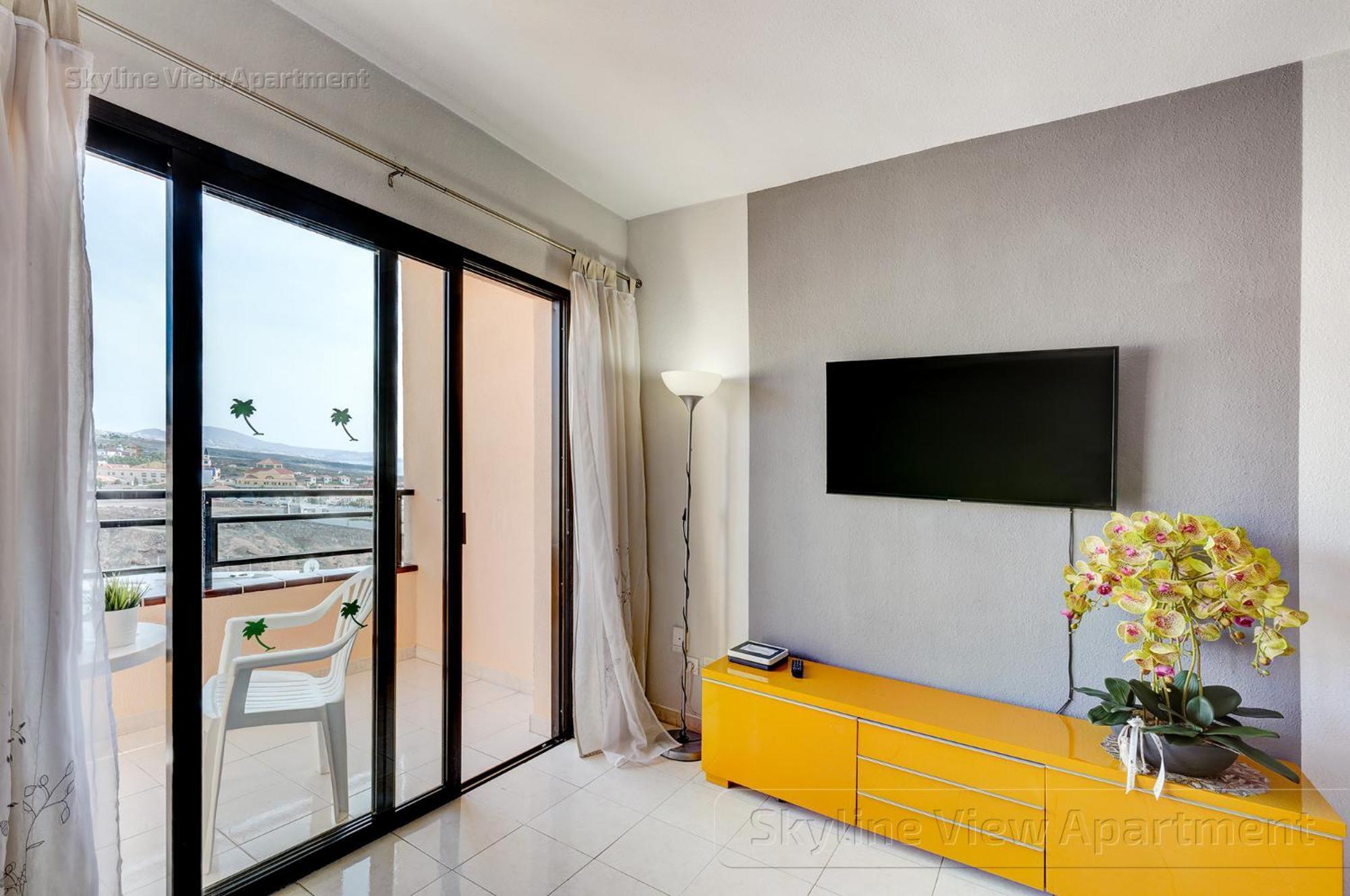 Skyline View Apartment - Free Private Parking Including & Guest Bonus 아데제 외부 사진