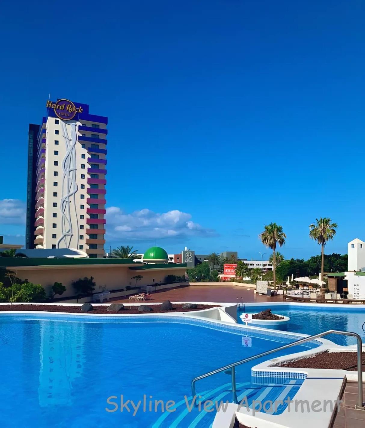 Skyline View Apartment - Free Private Parking Including & Guest Bonus 아데제 외부 사진