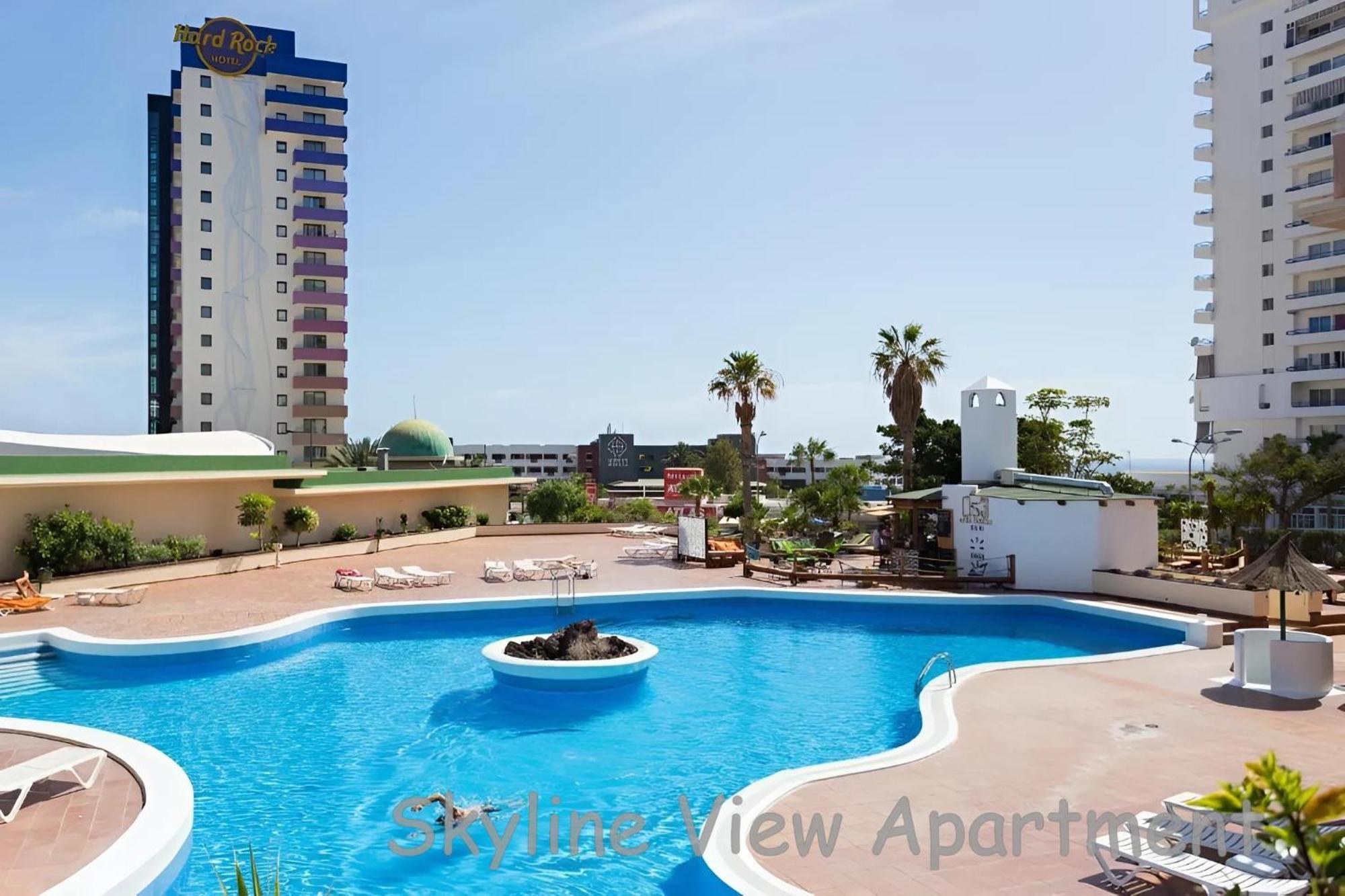 Skyline View Apartment - Free Private Parking Including & Guest Bonus 아데제 외부 사진