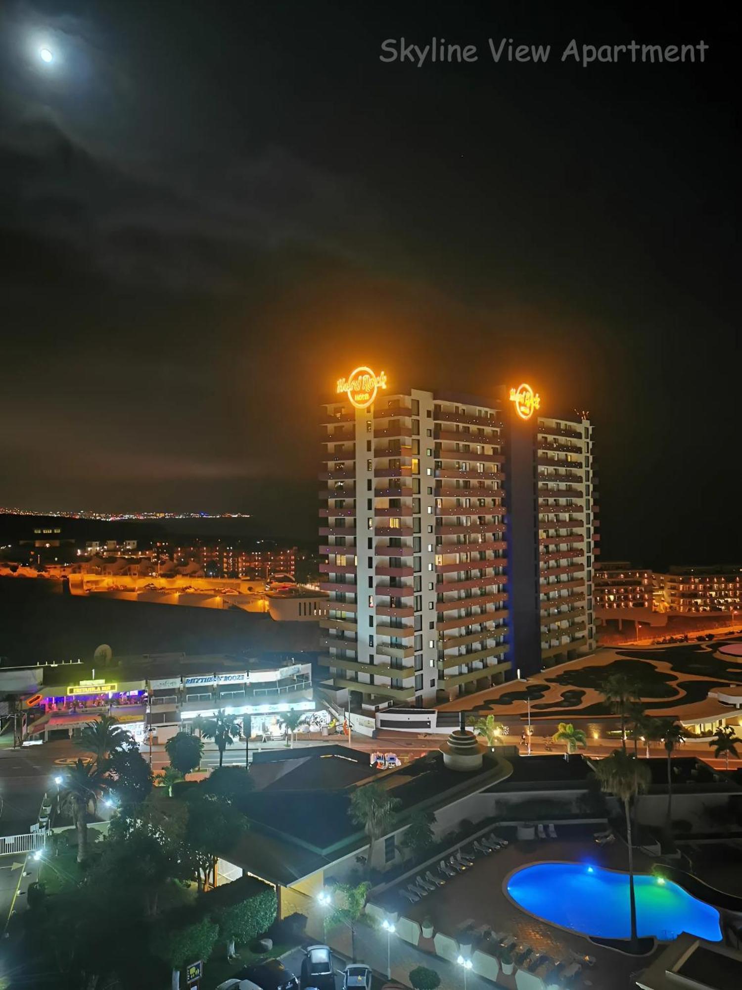Skyline View Apartment - Free Private Parking Including & Guest Bonus 아데제 외부 사진